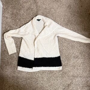 Ralph Lauren Cozy Cream and Black Women's Sweater